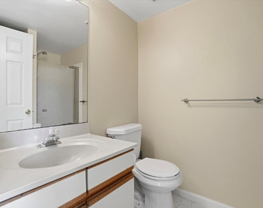 623 Washington Place - Photo Thumbnail 16