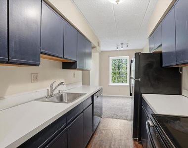 623 Washington Place - Photo Thumbnail 4