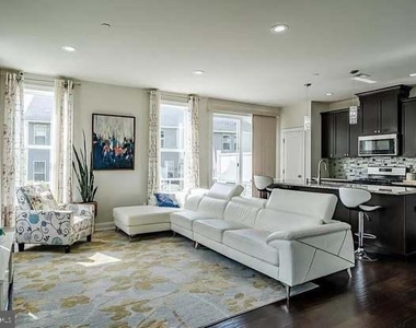 608 Mockernut Court - Photo Thumbnail 8