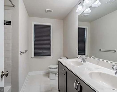 608 Mockernut Court - Photo Thumbnail 17