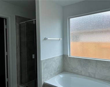 223 Chickasaw Ln - Photo Thumbnail 8
