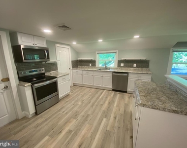 538 Durham Road - Photo Thumbnail 5
