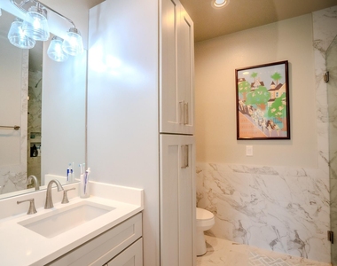 2320 Kellie Brooke Rd - Photo Thumbnail 11