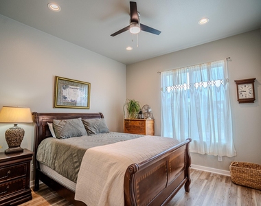2320 Kellie Brooke Rd - Photo Thumbnail 12