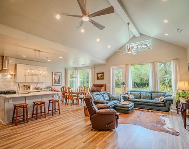 2320 Kellie Brooke Rd - Photo Thumbnail 5