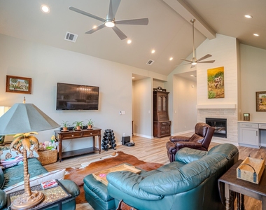 2320 Kellie Brooke Rd - Photo Thumbnail 8