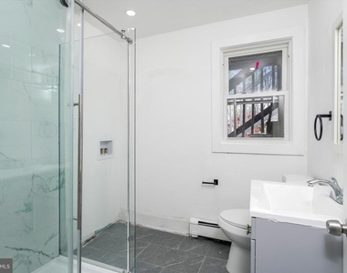 10 Lytle Street - Photo Thumbnail 7