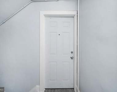 10 Lytle Street - Photo Thumbnail 5