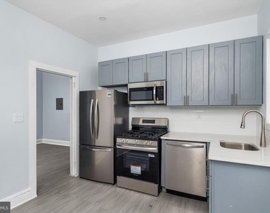 10 Lytle Street - Photo Thumbnail 12