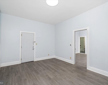10 Lytle Street - Photo Thumbnail 6