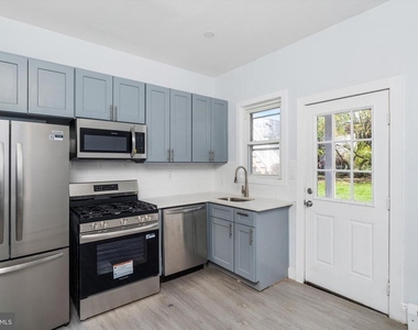 10 Lytle Street - Photo Thumbnail 11