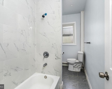 10 Lytle Street - Photo Thumbnail 7