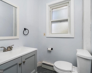 10 Lytle Street - Photo Thumbnail 8