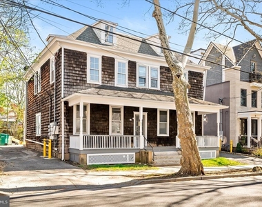 10 Lytle Street - Photo Thumbnail 2