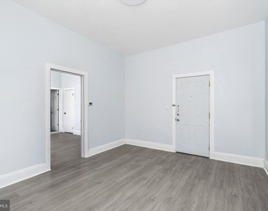 10 Lytle Street - Photo Thumbnail 12