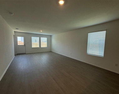 165 Kyanite Dr - Photo Thumbnail 7