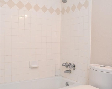 5601 Woodrow Ave - Photo Thumbnail 10