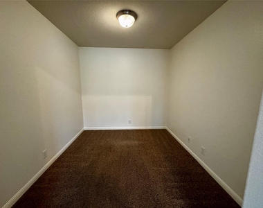 11248 Lost Maples Trl - Photo Thumbnail 12