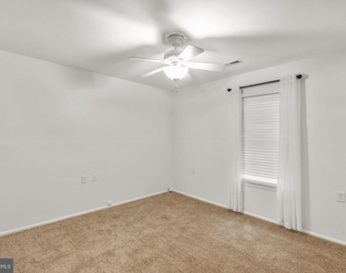 6 Moneta Court - Photo Thumbnail 10
