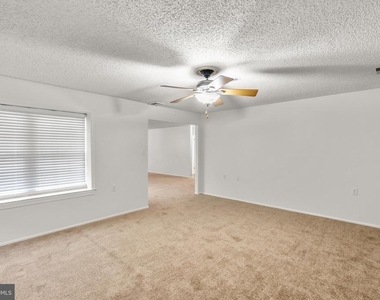 6 Moneta Court - Photo Thumbnail 9