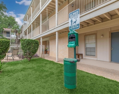6008 N Lamar Blvd - Photo Thumbnail 15