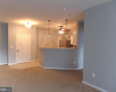23580 F D R Boulevard - Photo Thumbnail 4