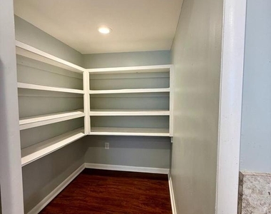 6526 Beechwood Drive - Photo Thumbnail 11