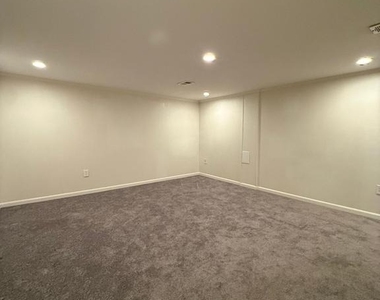 6526 Beechwood Drive - Photo Thumbnail 29