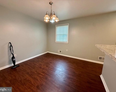 6526 Beechwood Drive - Photo Thumbnail 12