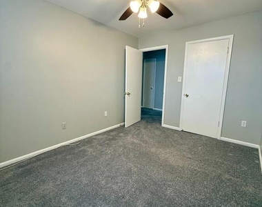 6526 Beechwood Drive - Photo Thumbnail 17