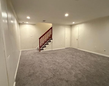 6526 Beechwood Drive - Photo Thumbnail 27