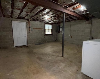 6526 Beechwood Drive - Photo Thumbnail 32
