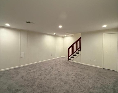 6526 Beechwood Drive - Photo Thumbnail 28