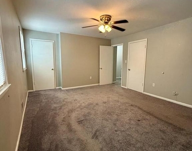 6526 Beechwood Drive - Photo Thumbnail 14
