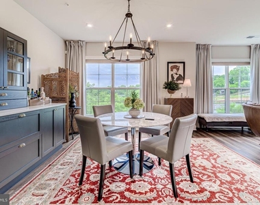 102 St. Ives Place - Photo Thumbnail 14