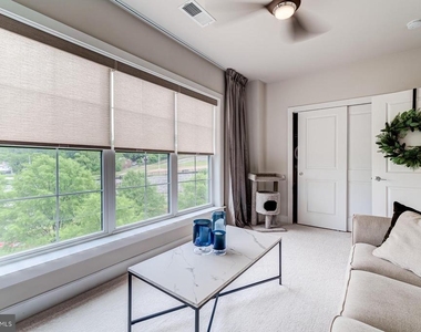 102 St. Ives Place - Photo Thumbnail 31
