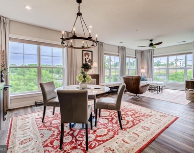 102 St. Ives Place - Photo Thumbnail 15