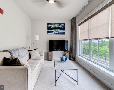 102 St. Ives Place - Photo Thumbnail 30
