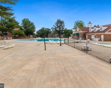 728 Quince Orchard Boulevard - Photo Thumbnail 17