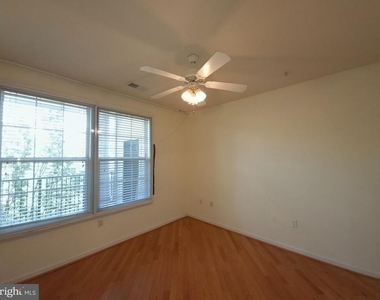 7 Booth Street - Photo Thumbnail 9