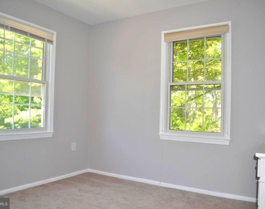 1 Ingleside Court - Photo Thumbnail 13