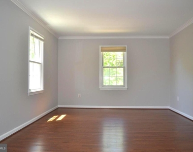 1 Ingleside Court - Photo Thumbnail 5