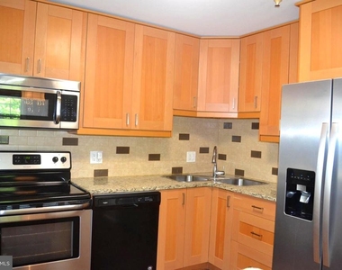 1 Ingleside Court - Photo Thumbnail 2
