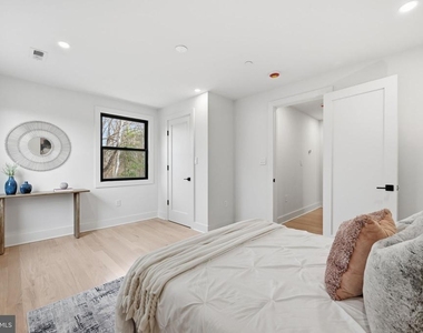 9200 Cedar Lane - Photo Thumbnail 14