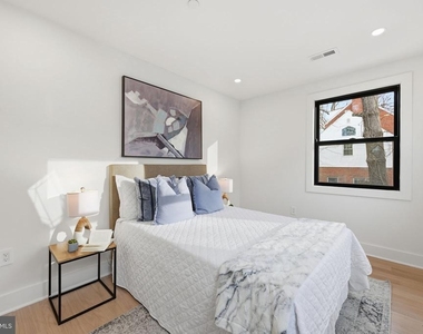 9200 Cedar Lane - Photo Thumbnail 12