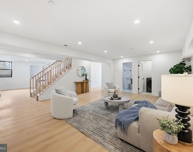 9200 Cedar Lane - Photo Thumbnail 18