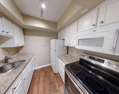 18336 Streamside Drive - Photo Thumbnail 4