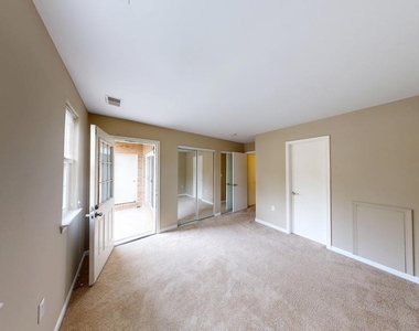 18336 Streamside Drive - Photo Thumbnail 8