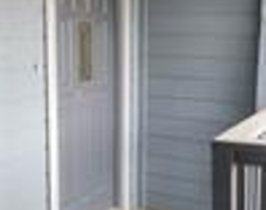 3012 Whisper Oaks Ln - Photo Thumbnail 2