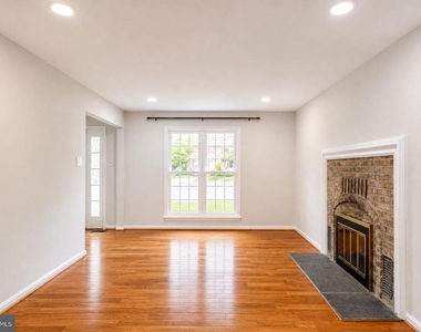 11 Noblewood Court - Photo Thumbnail 5